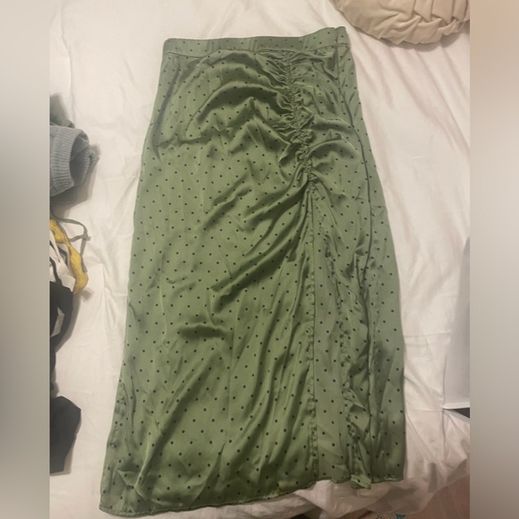 Zara satin polka dot skirt - Picture 3 of 3